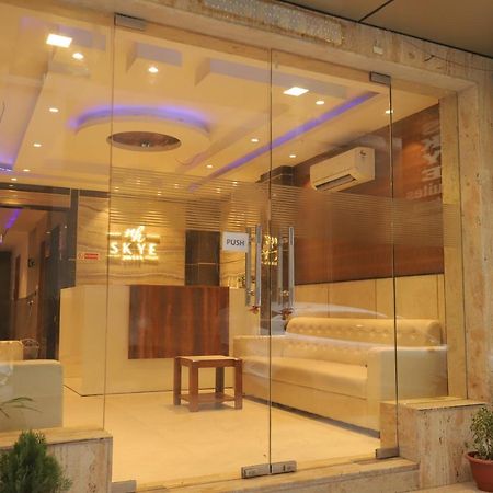 Nh Skye Suites Nuova Delhi Esterno foto
