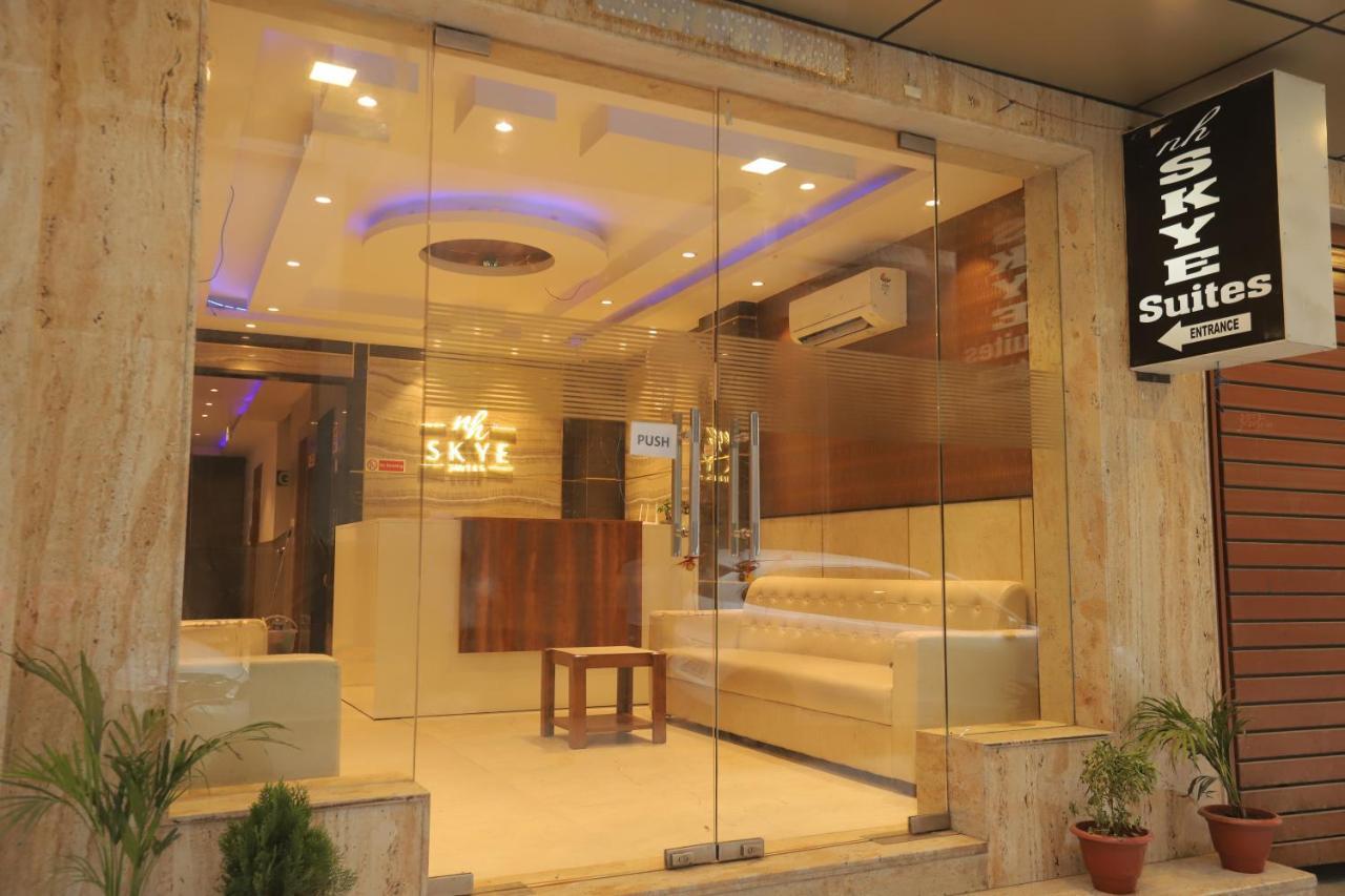 Nh Skye Suites Nuova Delhi Esterno foto