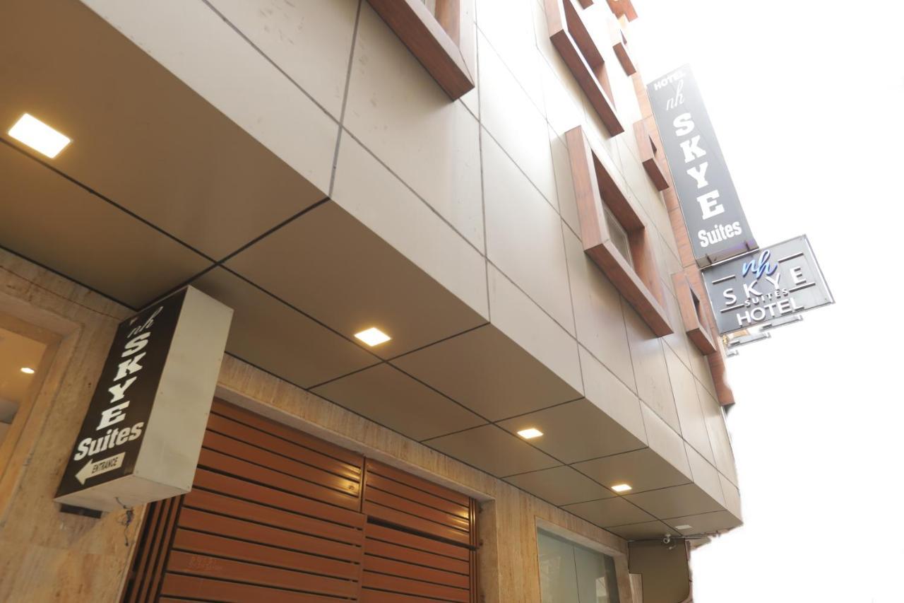 Nh Skye Suites Nuova Delhi Esterno foto